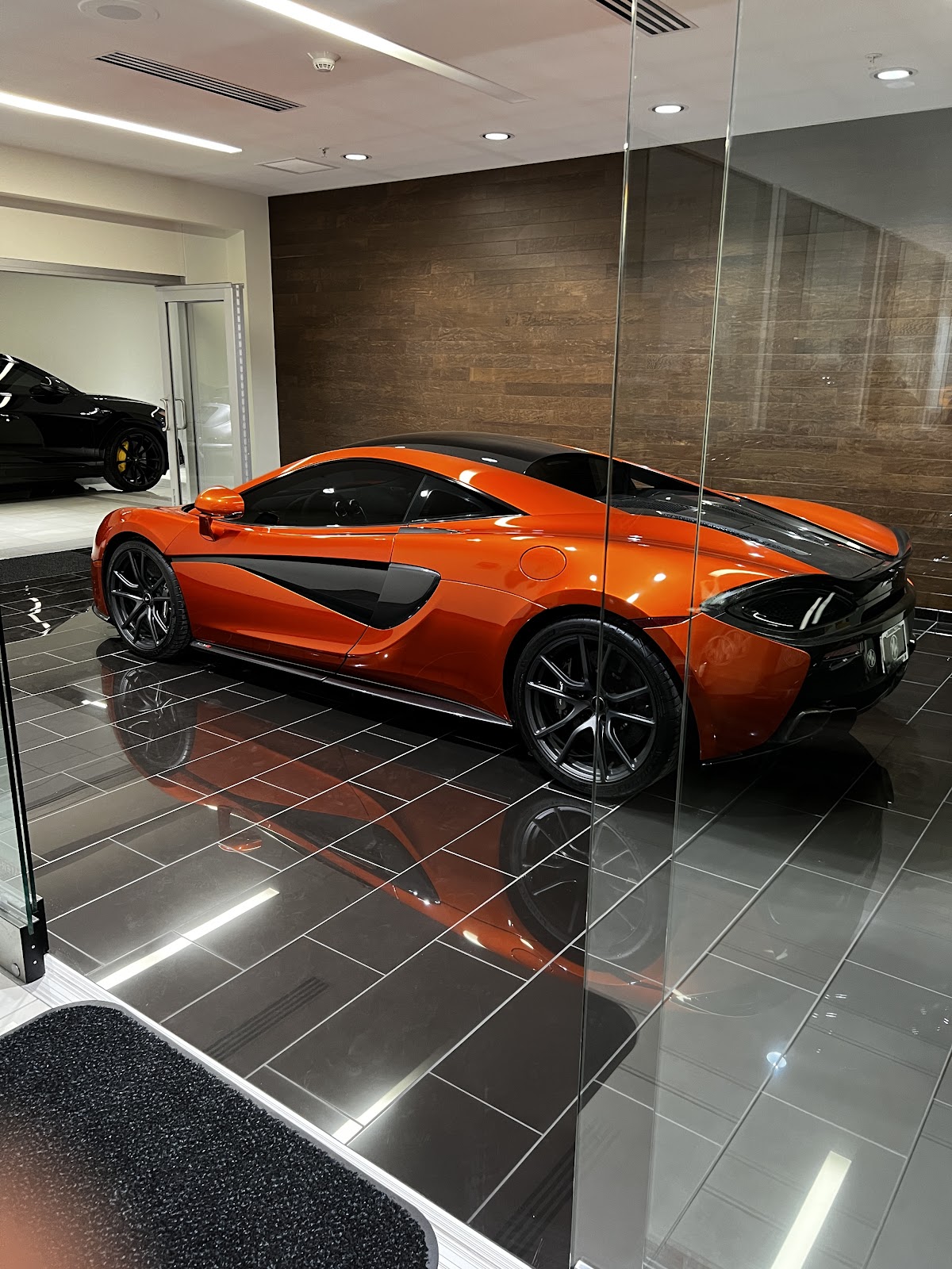 Motor Werks INFINITI Barrington photo 4