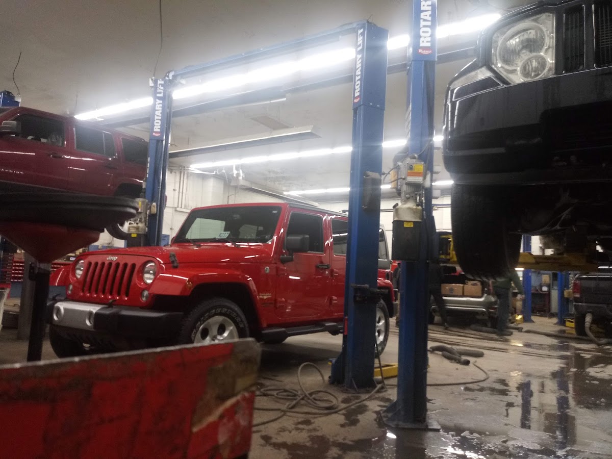 Champion Chrysler Dodge Jeep Ram of Brighton photo 5