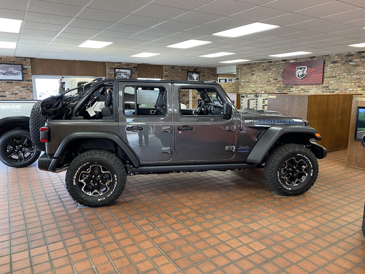 Lager's Chrysler Dodge Jeep RAM of Mankato photo 3