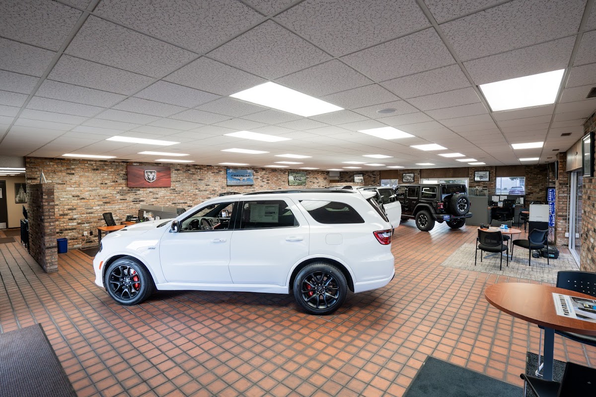 Lager's Chrysler Dodge Jeep RAM of Mankato photo 5