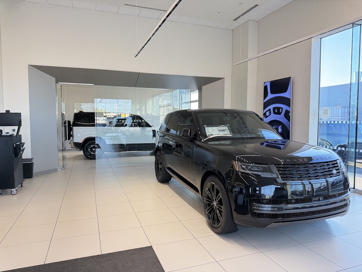 Land Rover Tulsa photo 4