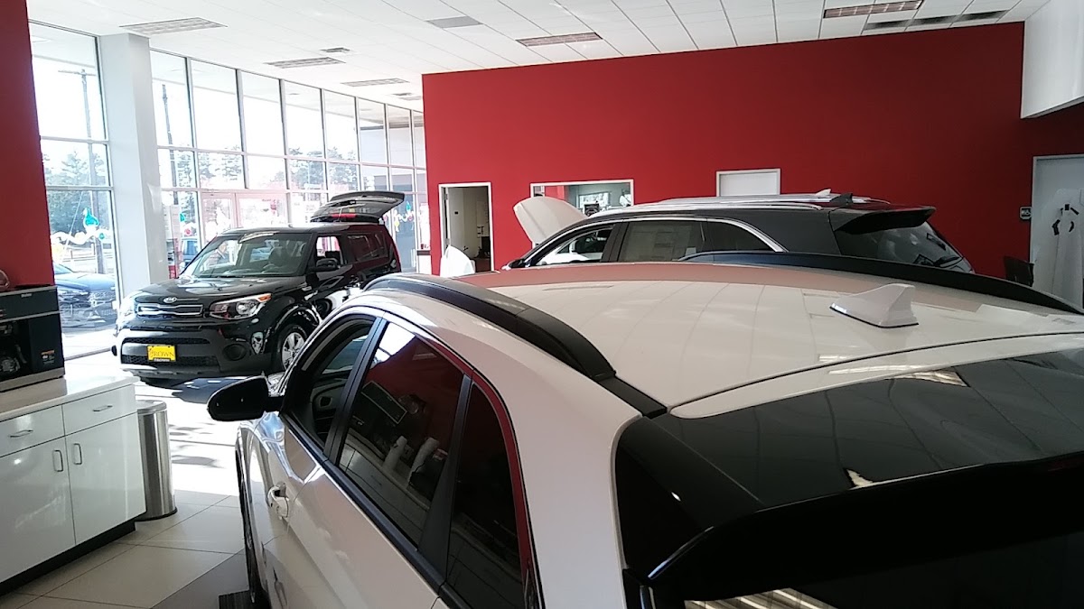 Peltier Kia Longview photo 3