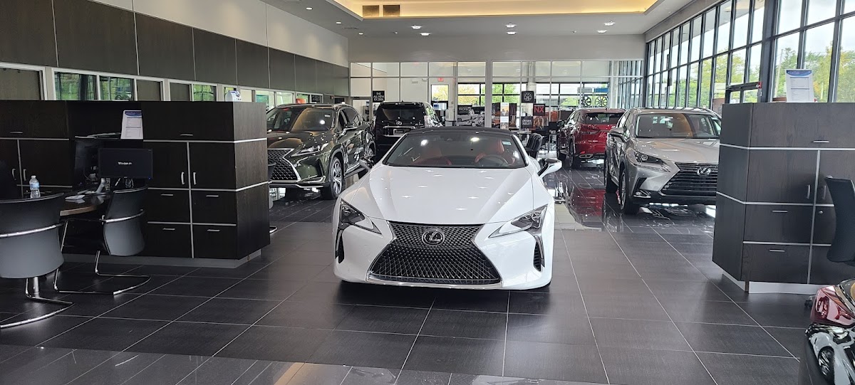 Lexus of Highland Park photo 5