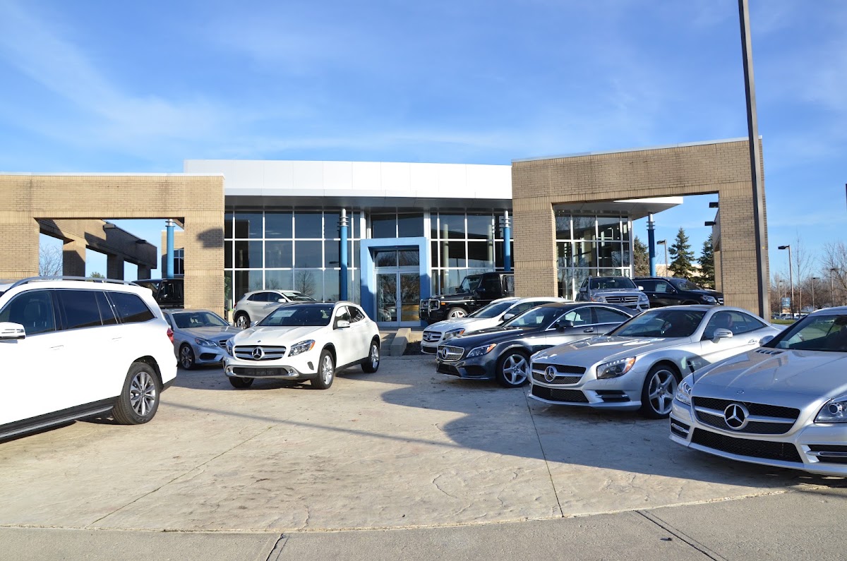 Crown Mercedes-Benz Dublin photo 1