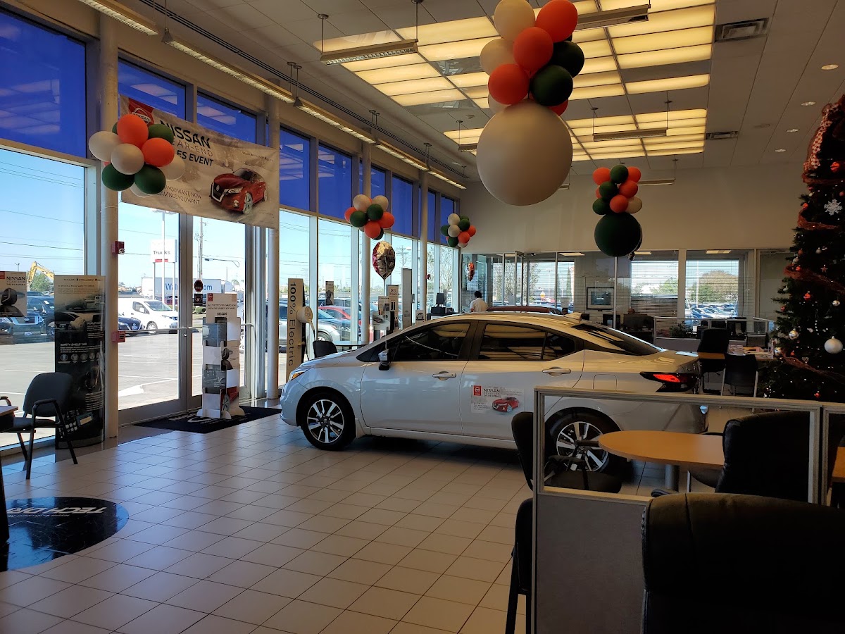 Clear Lake Nissan photo 3