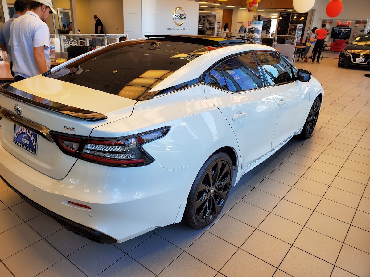 Clear Lake Nissan photo 5