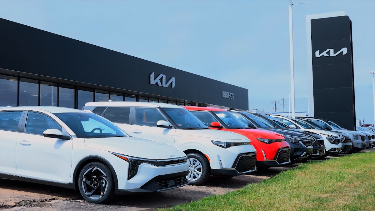 Briggs Kia Topeka photo 1