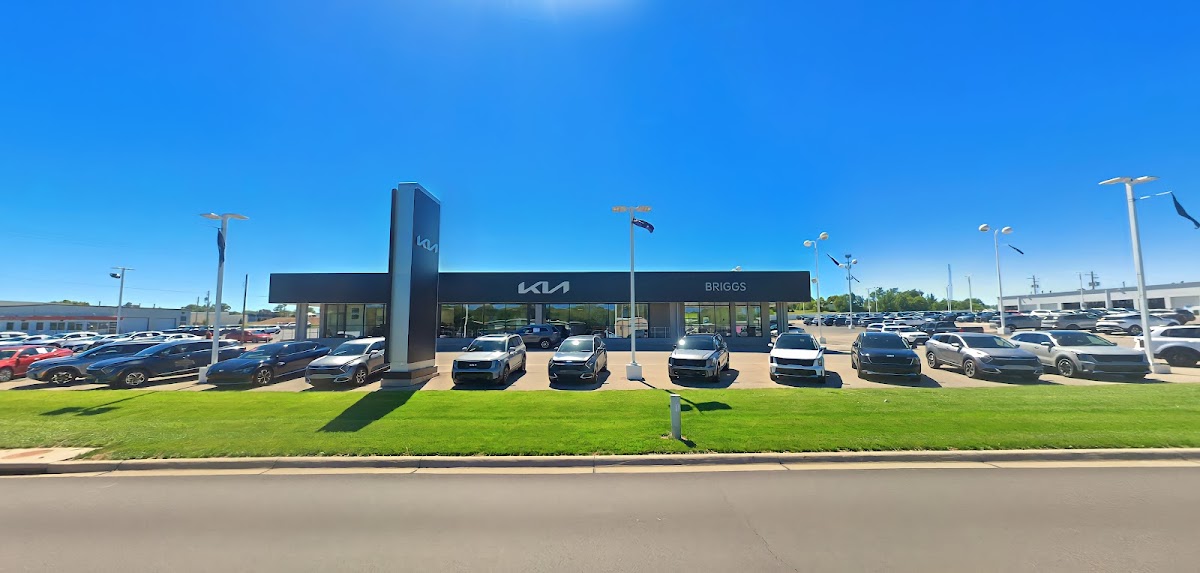 Briggs Kia Topeka photo 2