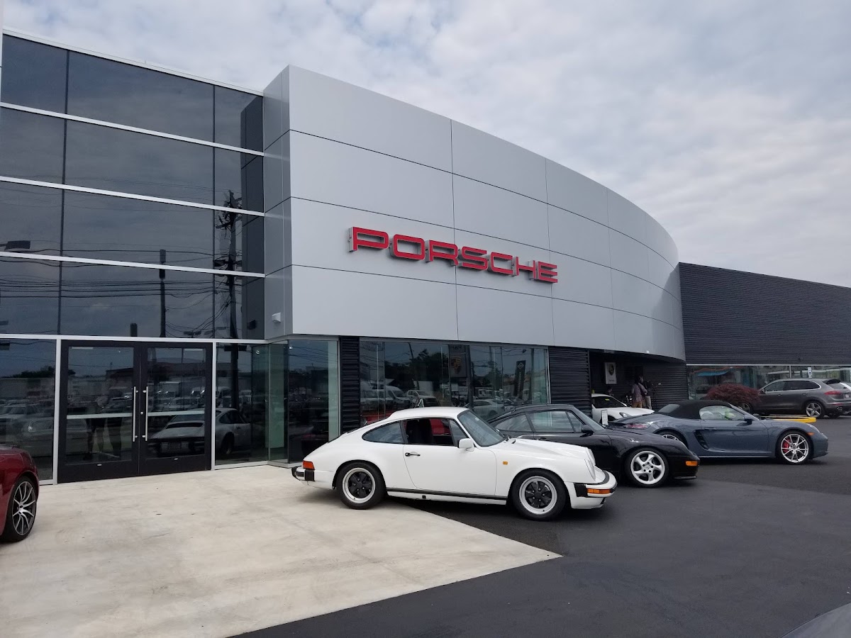 Porsche Conshohocken photo 1