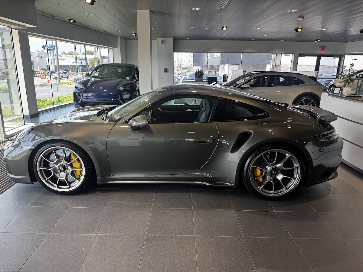 Porsche Conshohocken photo 2