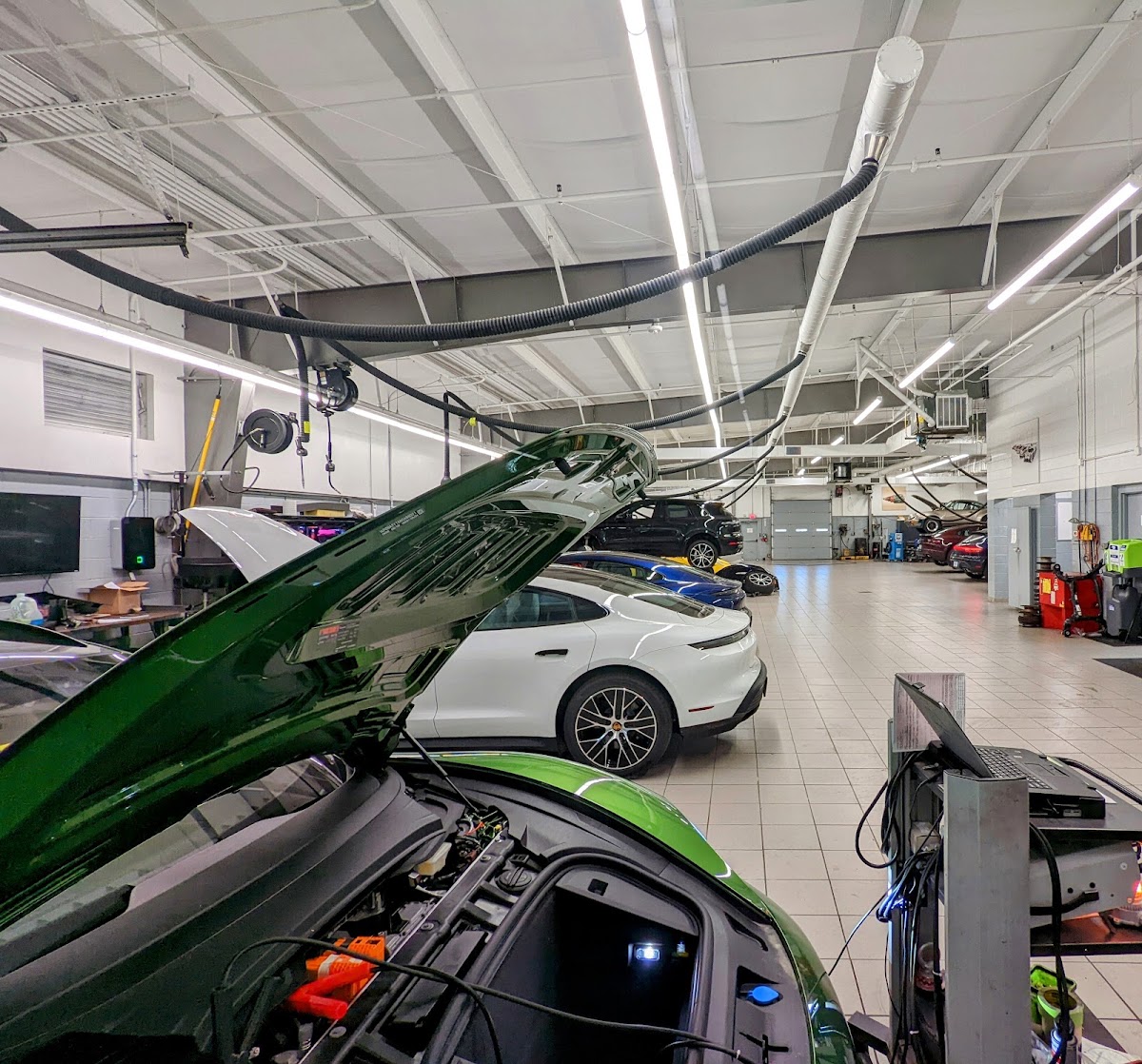 Porsche Conshohocken photo 4