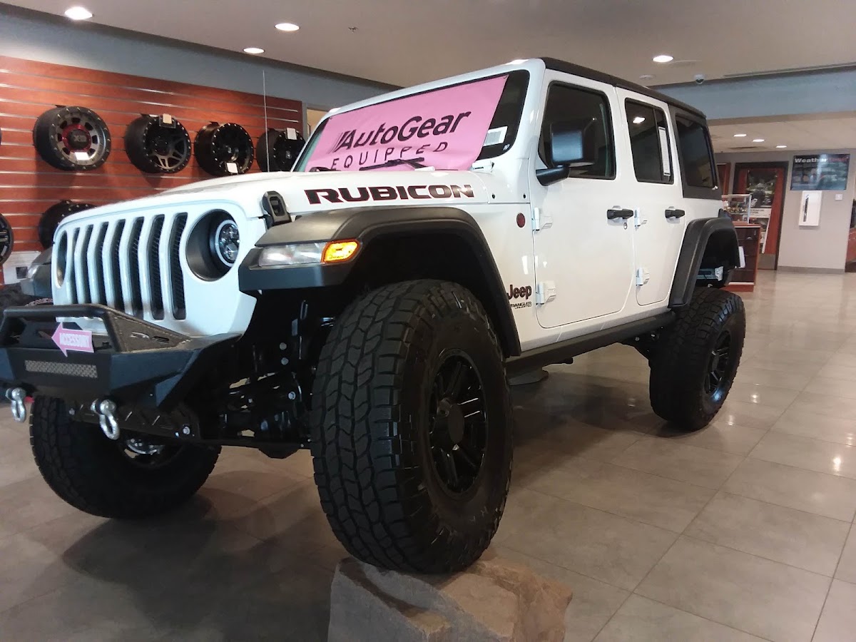 AutoNation Chrysler Jeep Broadway photo 5