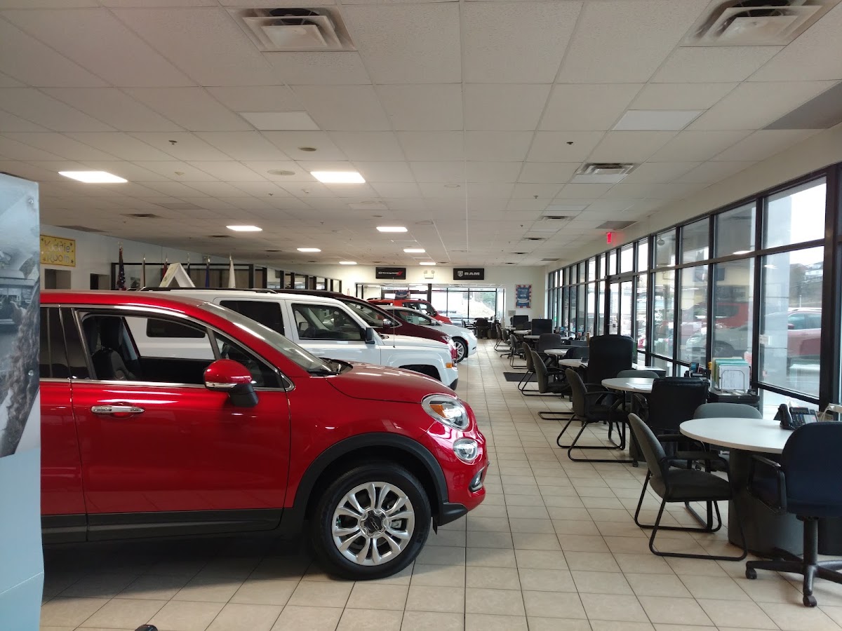 South Hills Chrysler Dodge Jeep Ram FIAT photo 3