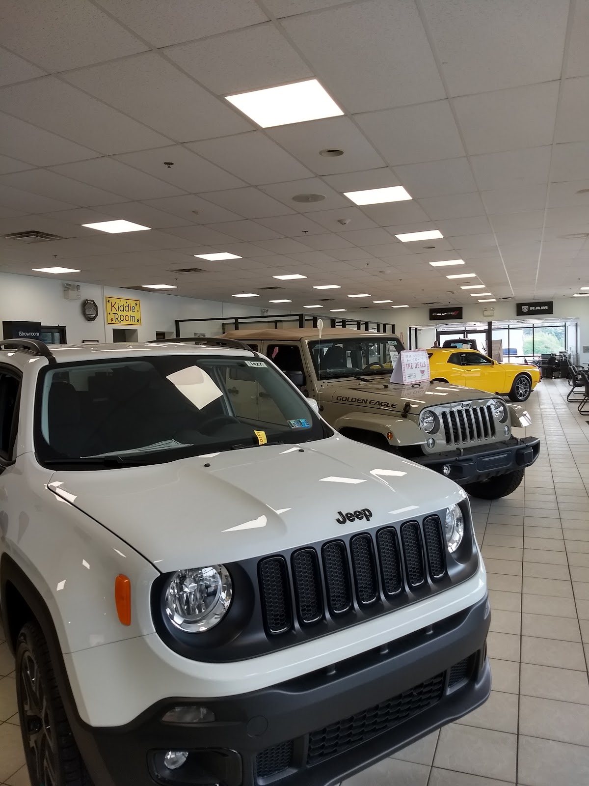 South Hills Chrysler Dodge Jeep Ram FIAT photo 4
