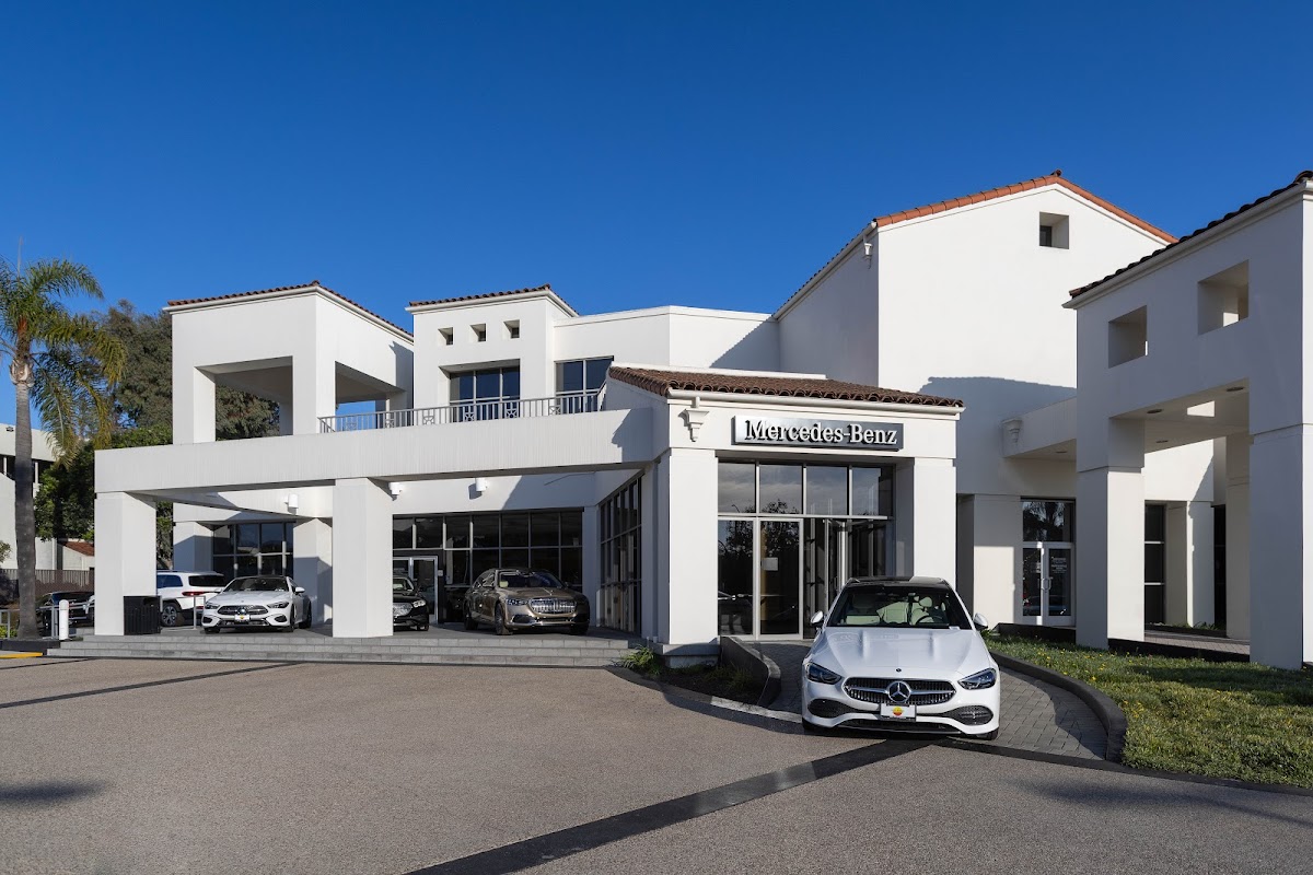 Mercedes Benz Santa Barbara photo 1
