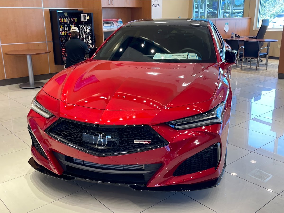 Crown Acura Clearwater photo 5