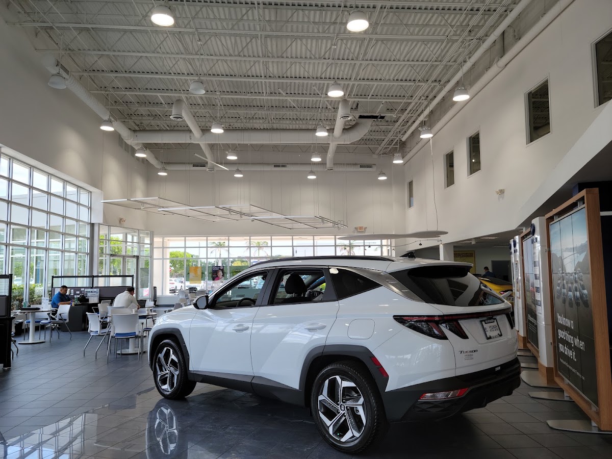 Hyundai of Fort Myers photo 2