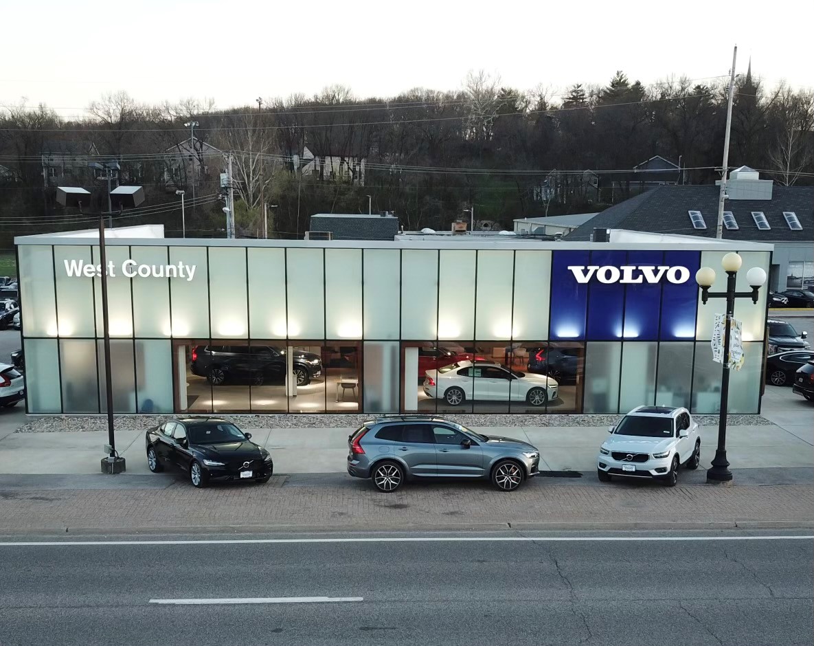 Volvo Cars West County photo 1