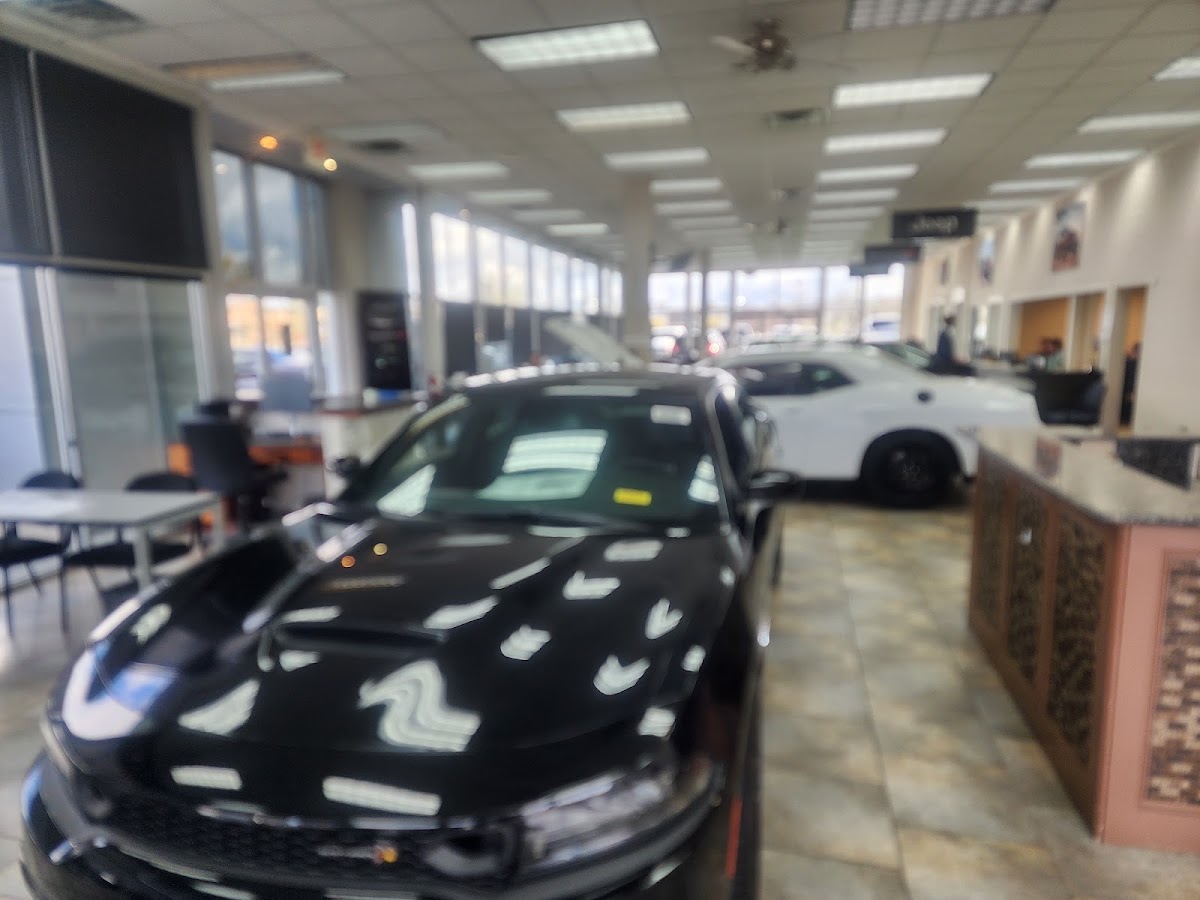 Glenn Chrysler Dodge Jeep Ram Crestwood photo 3