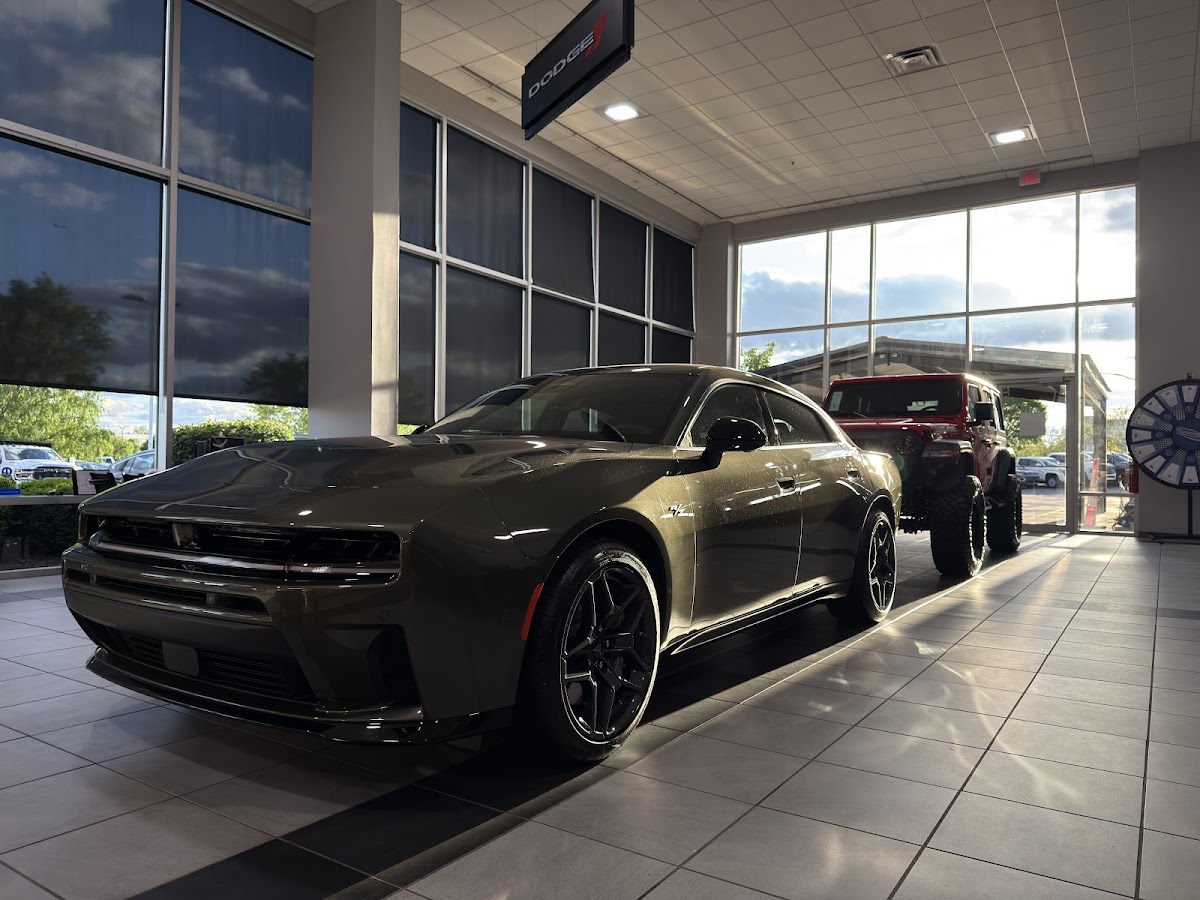 Performance Chrysler Jeep Dodge Ram Georgesville photo 3