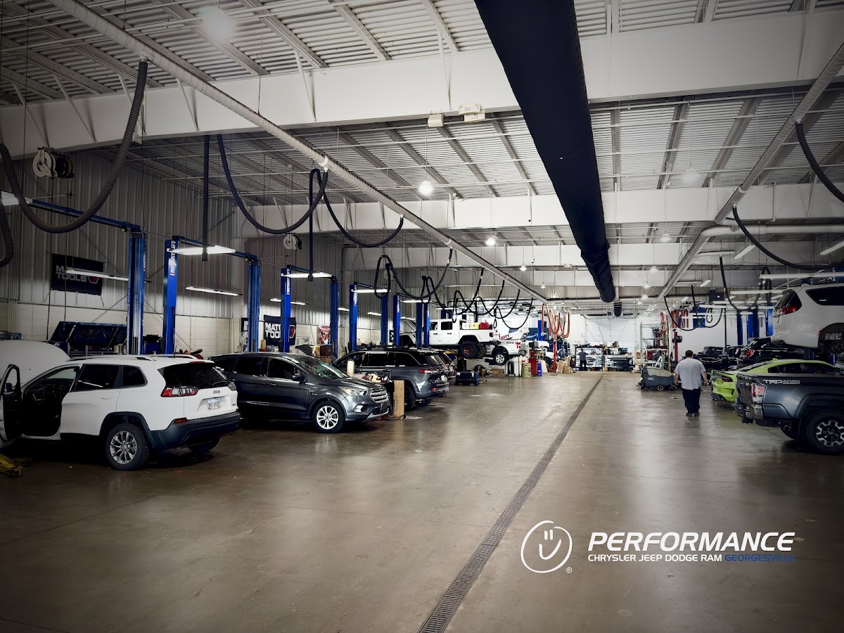 Performance Chrysler Jeep Dodge Ram Georgesville photo 2