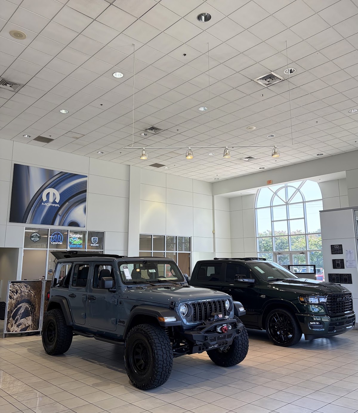 Stateline Chrysler Jeep Dodge Ram photo 3