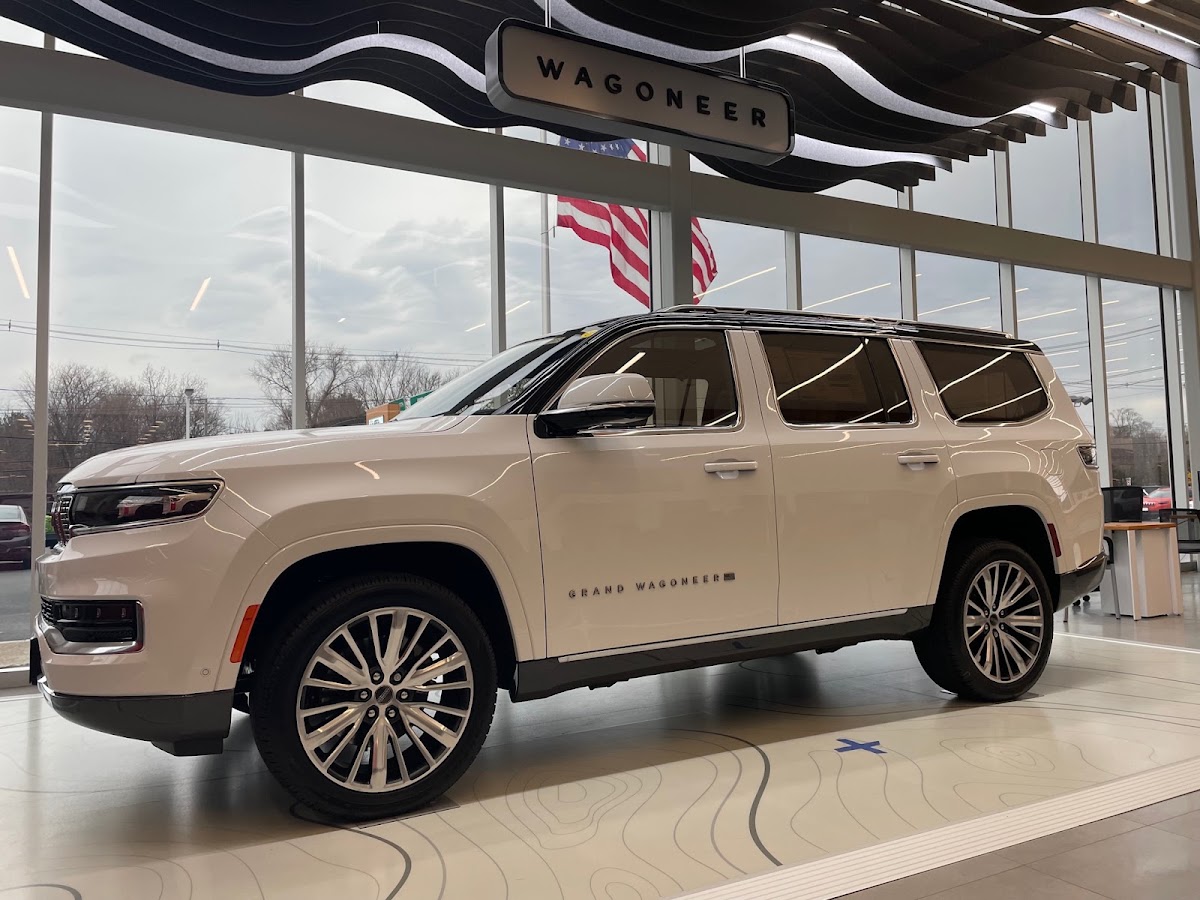 Kelly Jeep Chrysler Lynnfield photo 4
