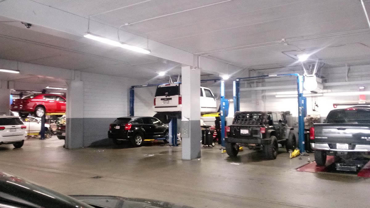 Glendale Dodge Chrysler Jeep Ram photo 4