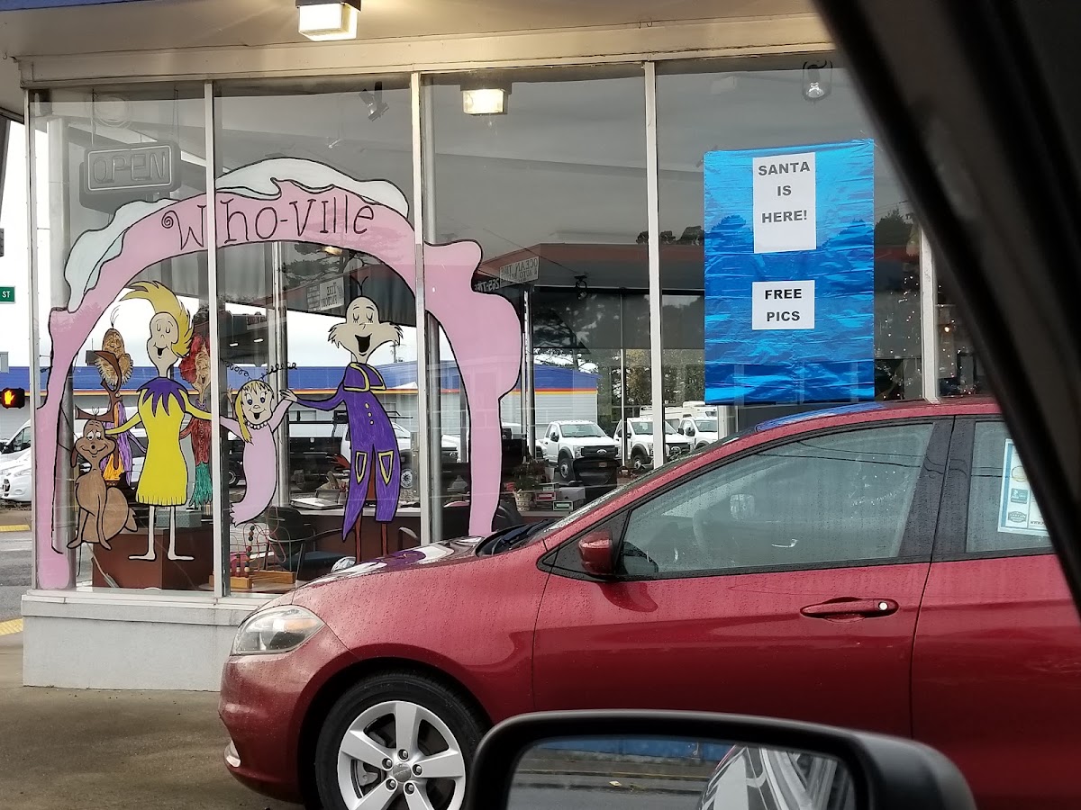 Newport Chevrolet photo 3