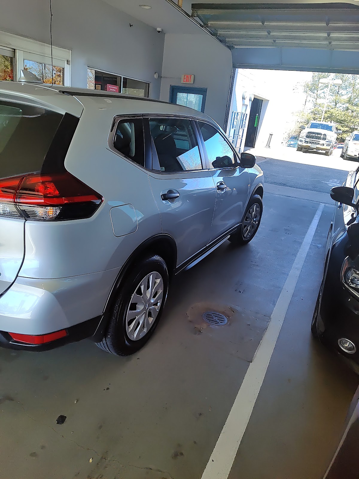 Edison Nissan photo 5