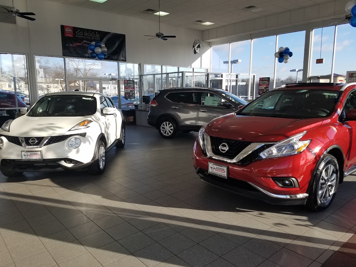 Glendale Nissan photo 2