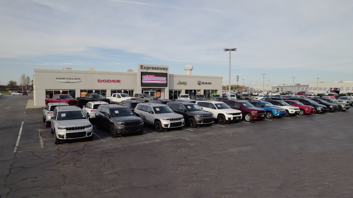 Expressway Chrysler Dodge Jeep RAM of Mount Vernon photo 4