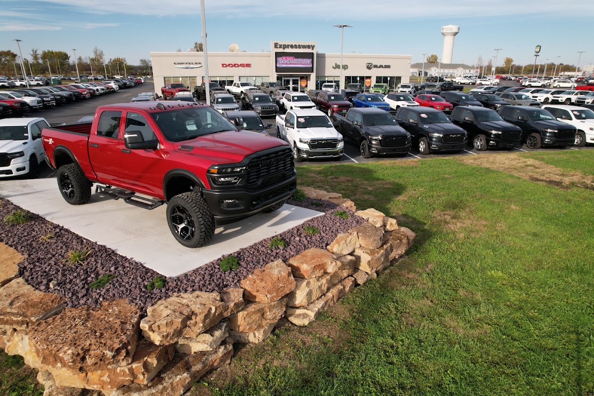 Expressway Chrysler Dodge Jeep RAM of Mount Vernon photo 2