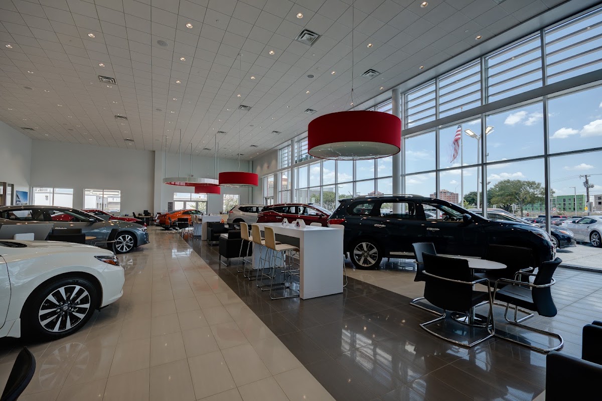 Clay Cooley Nissan Richardson photo 5