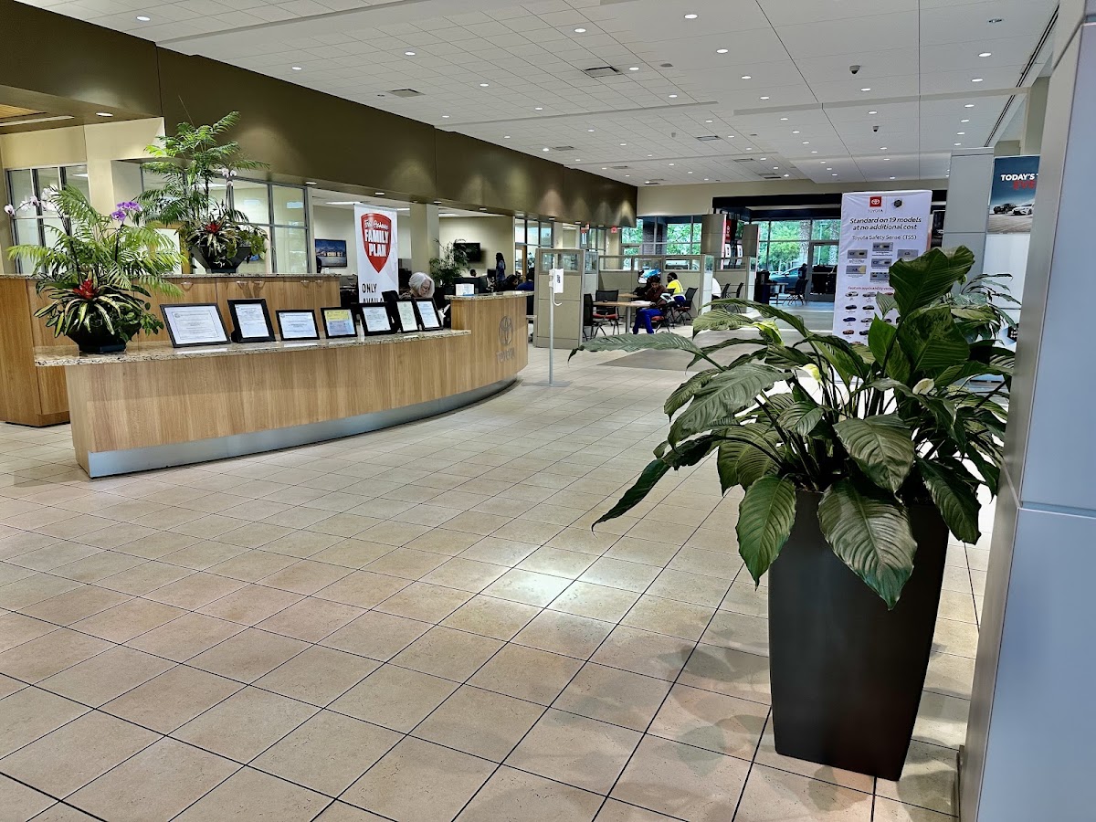 Fred Anderson Toyota of Charleston photo 4
