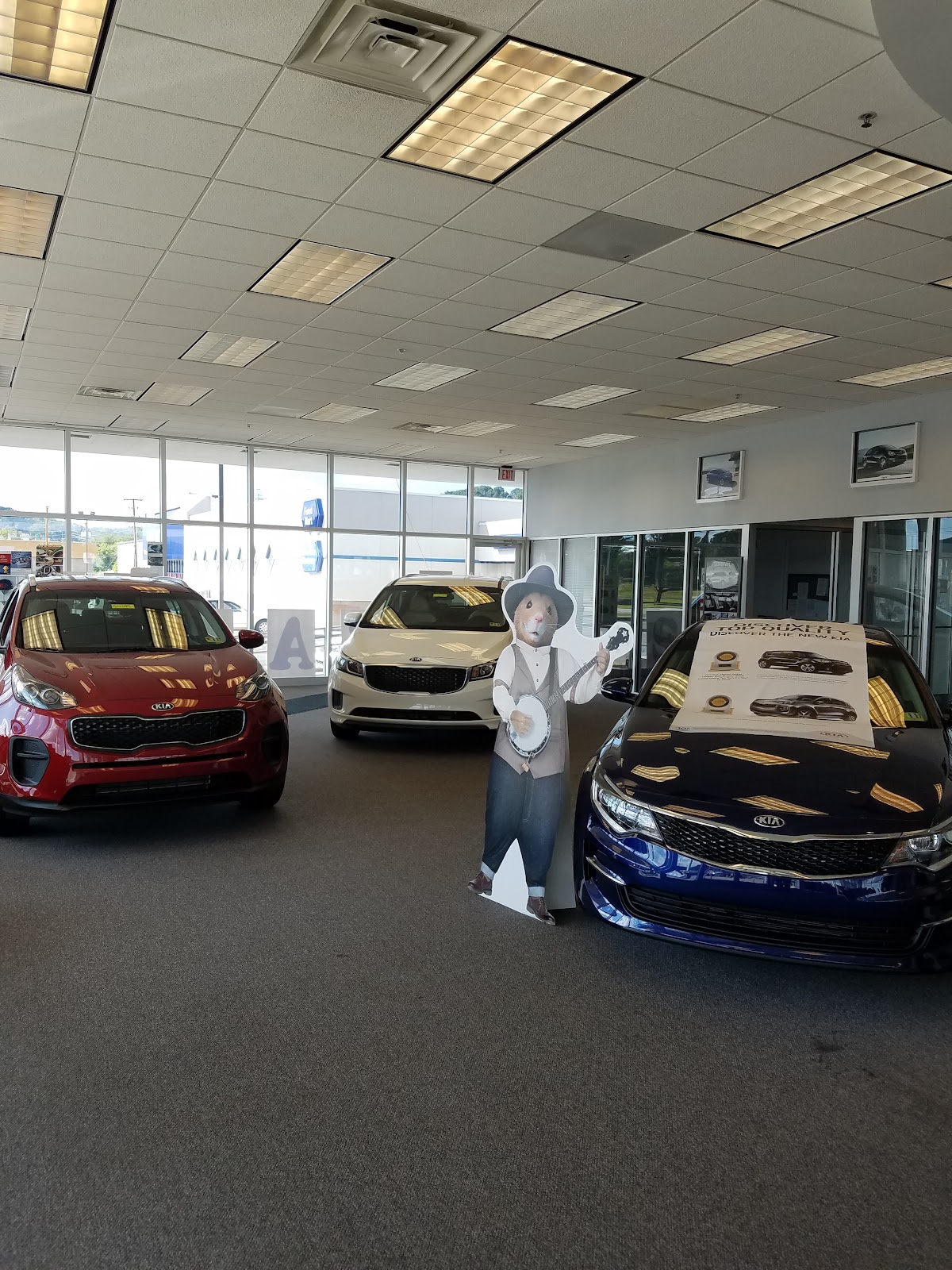 Dutch Miller Kia South Charleston photo 4