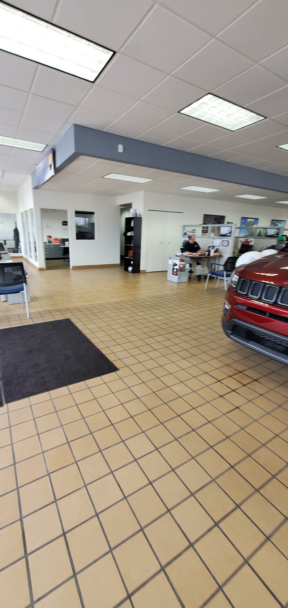 Preferred Chrysler Dodge Jeep Ram Muskegon photo 4