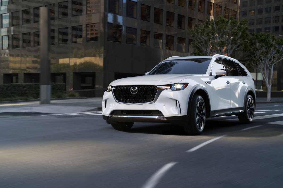 Group 1 Mazda Denton photo 2