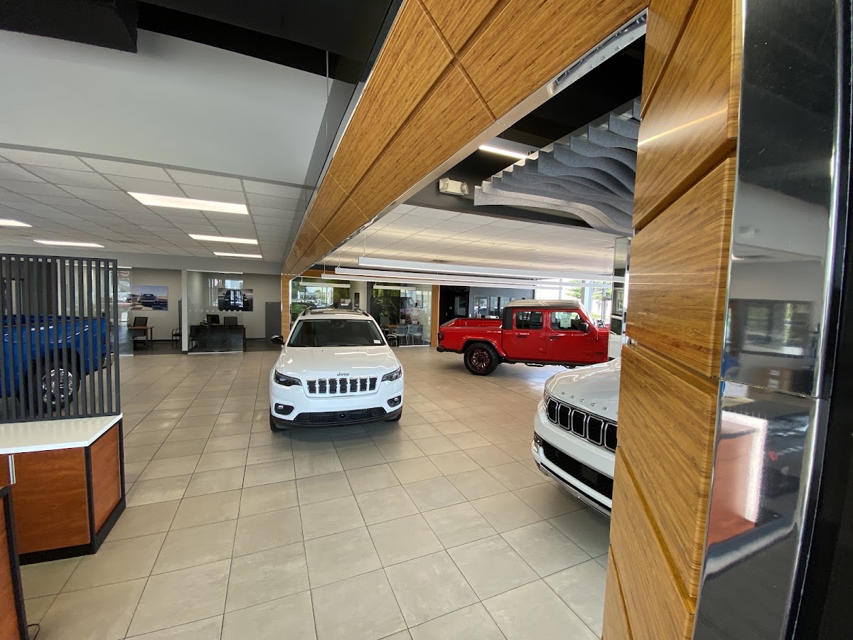 Expressway Chrysler Dodge Jeep RAM of Evansville photo 5