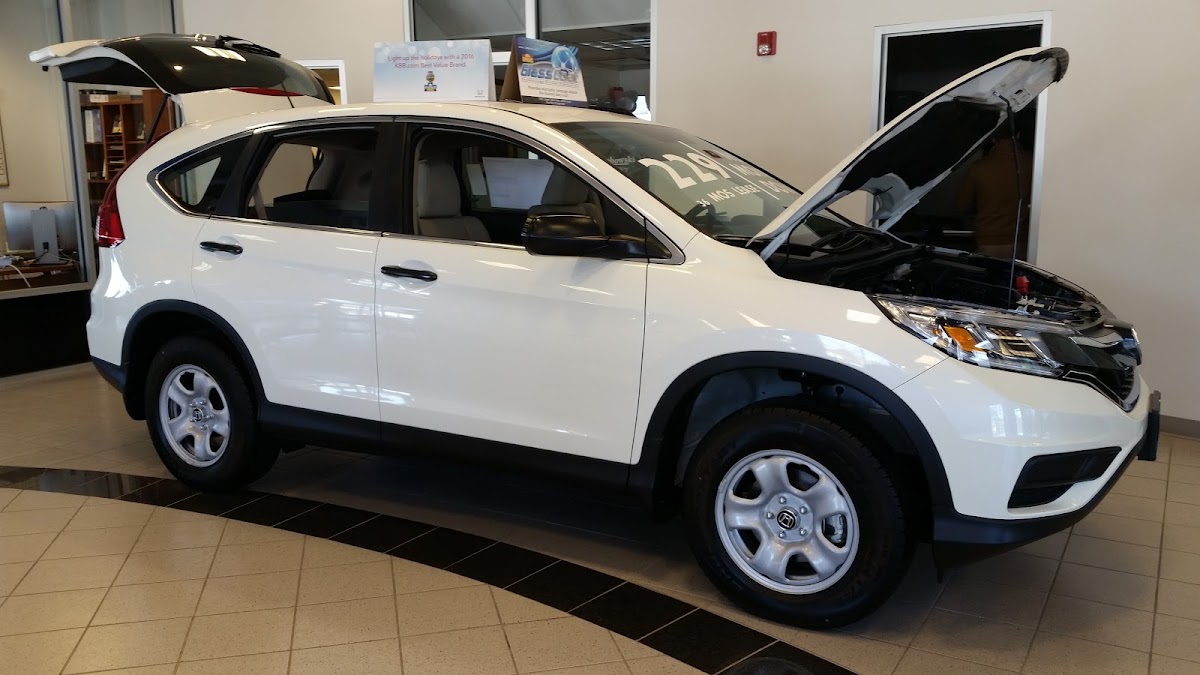Lundgren Honda of Greenfield photo 4