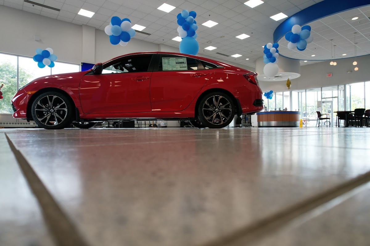 Lundgren Honda of Greenfield photo 5