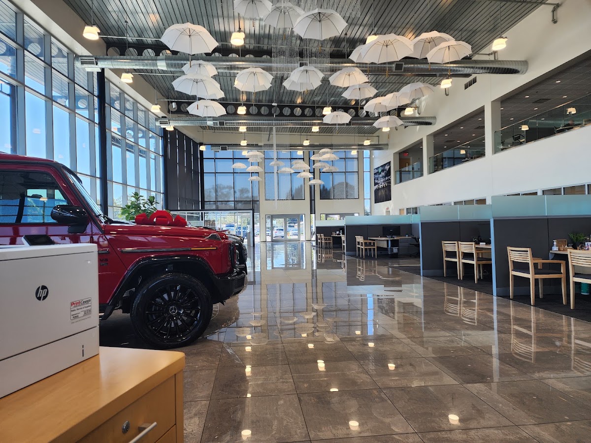 Mercedes-Benz of St. Petersburg photo 2