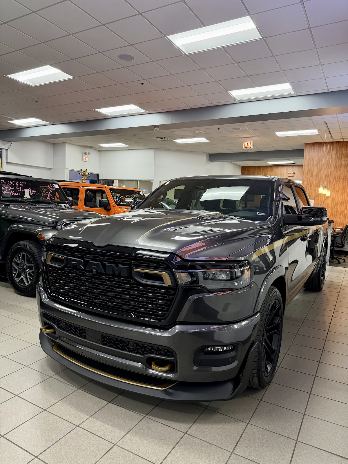 Chrysler Dodge Jeep Ram of Chicago photo 5