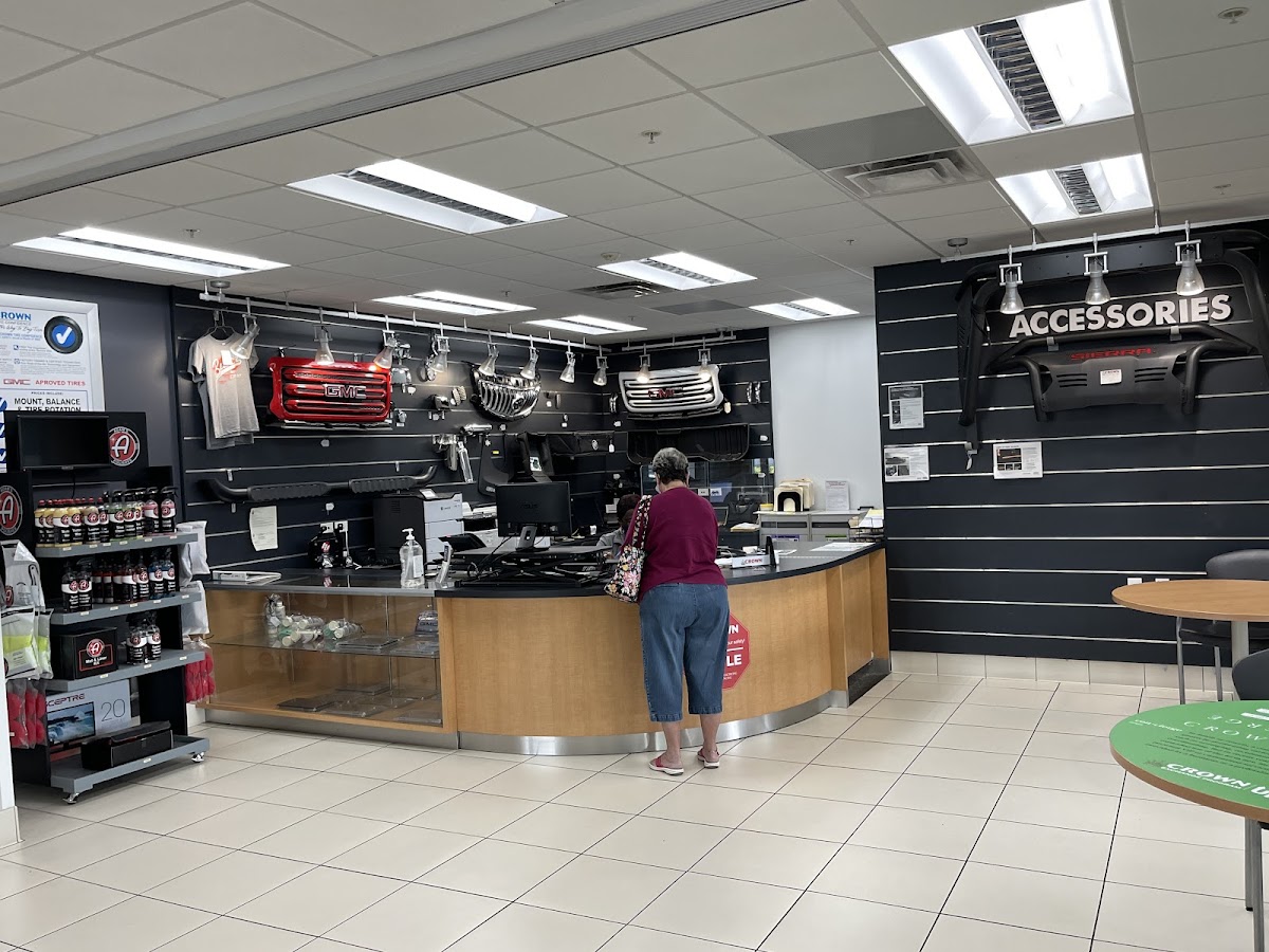 Crown Buick GMC St Petersburg photo 4