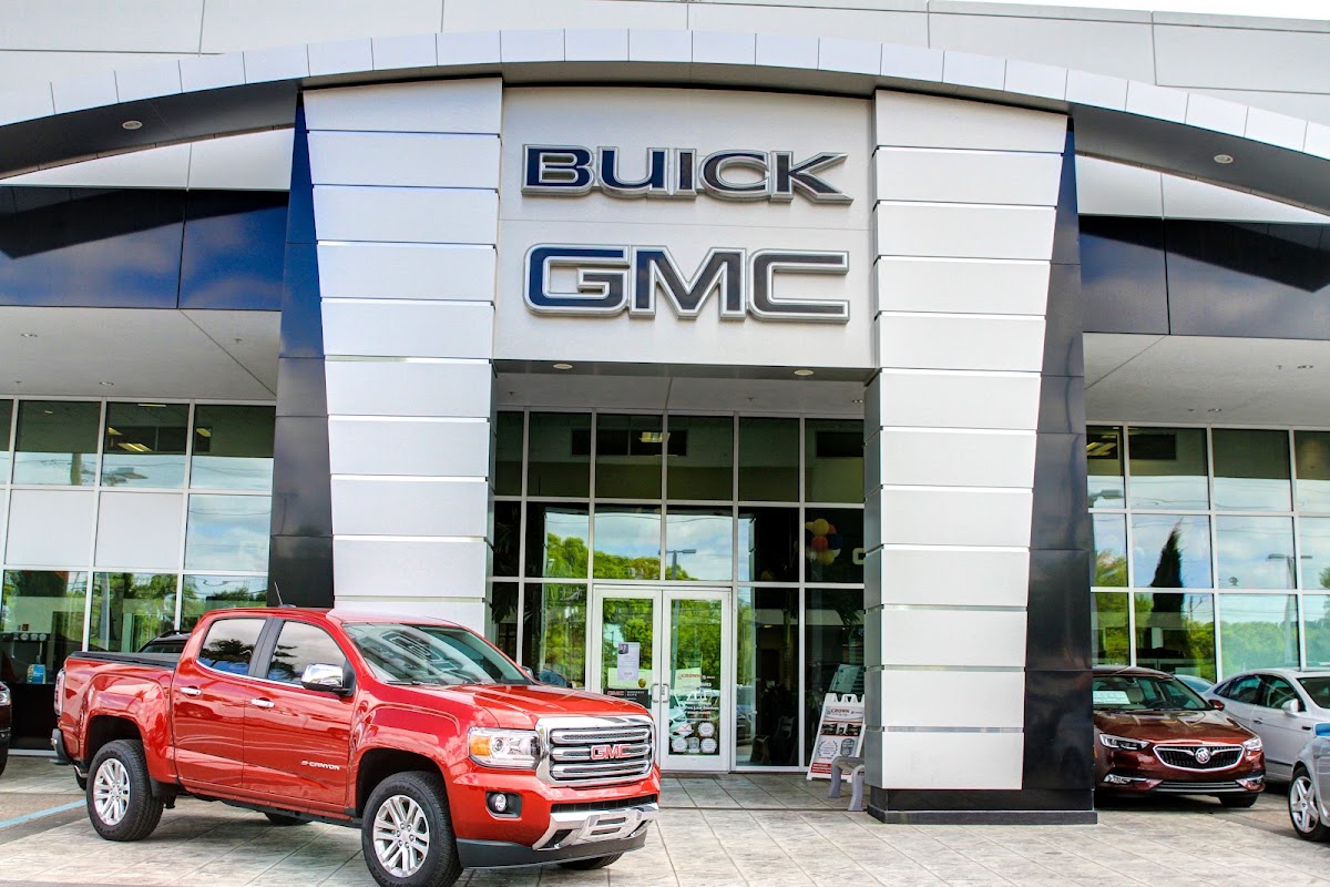 Crown Buick GMC St Petersburg photo 2