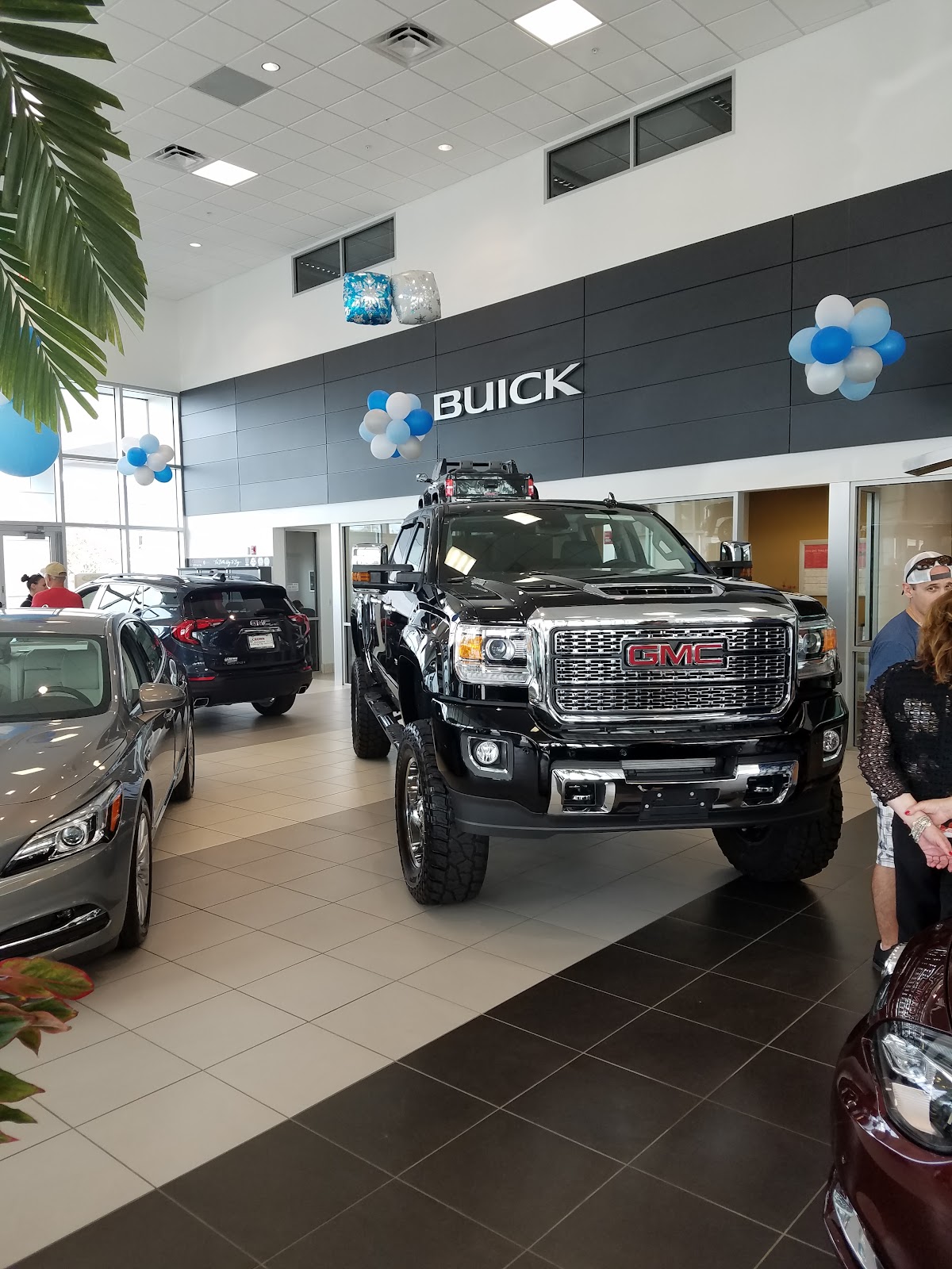Crown Buick GMC St Petersburg photo 5