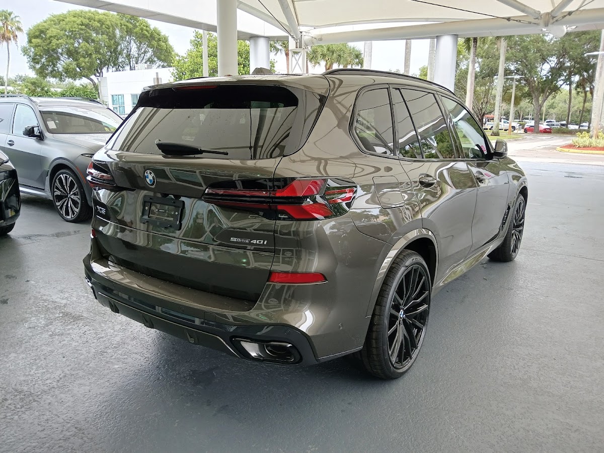 BMW of Coconut Creek photo 3