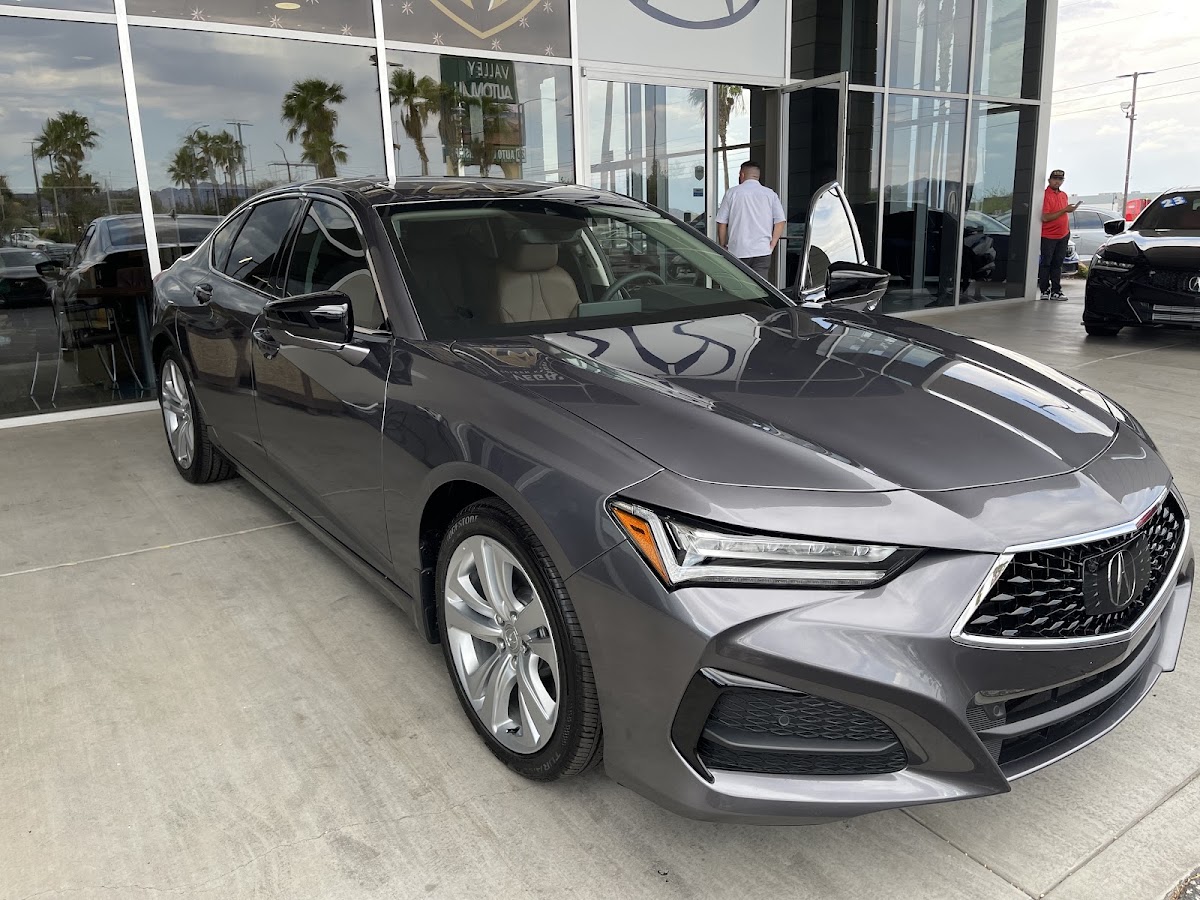 Findlay Acura Henderson photo 5