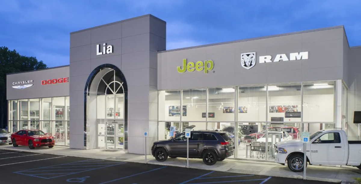 Lia Chrysler Dodge Jeep Ram Schenectady photo 5