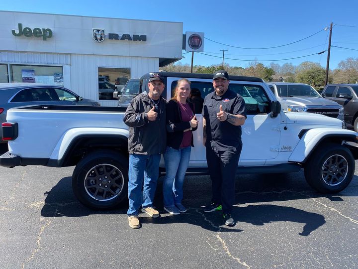 EAG Chrysler Dodge Jeep Ram Fiat Palestine photo 3